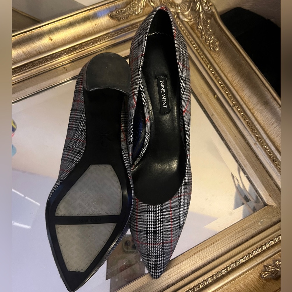 Nine West Tatiana Plaid Pointed
 - Black and Gray